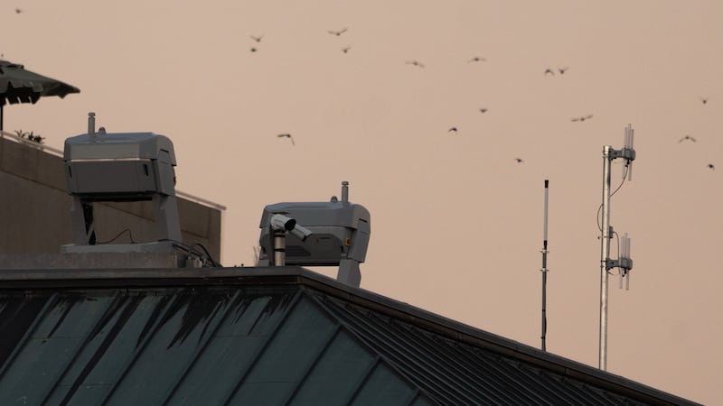 Bases para drones, fotografiadas en un edificio federal cerca de la Casa Blanca, el 16 de...