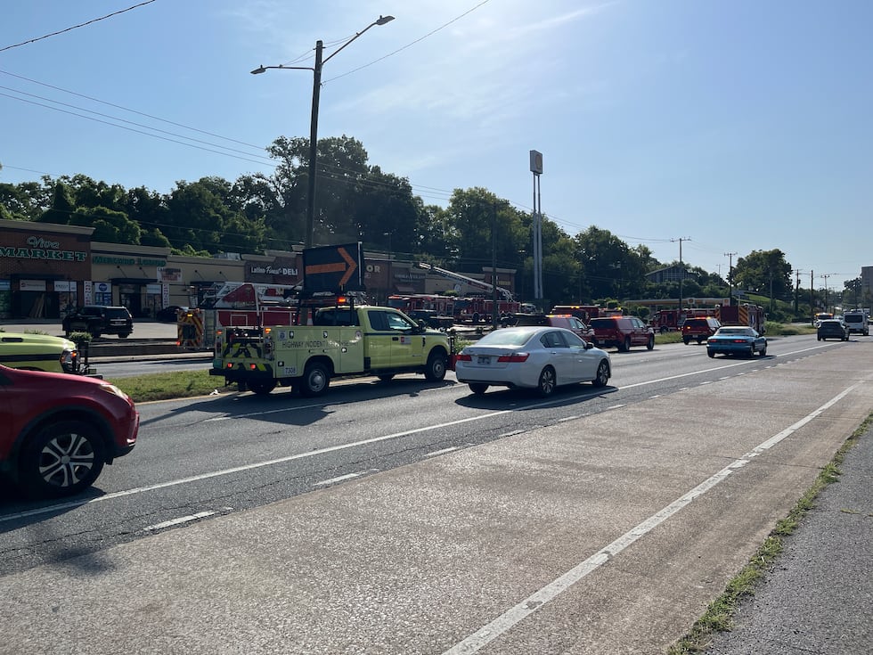 Westbound lanes on Murfreesboro Pike, near I-24 shut down due to vape store fire