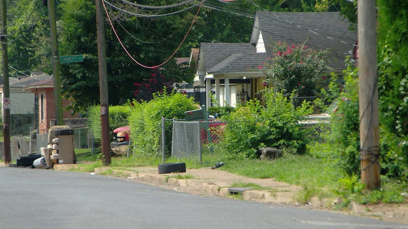 Woman killed, 4 injured North Memphis shooting