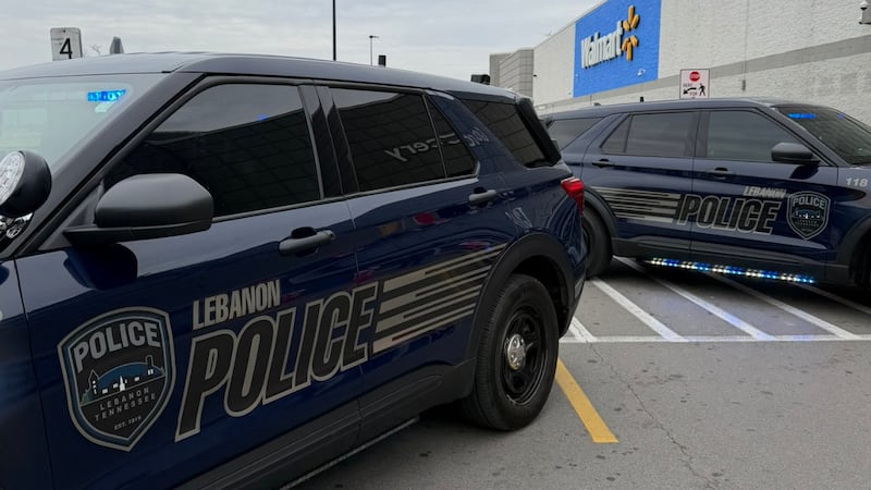 Identifican al sospechoso que robó una tienda a punta de pistola, según autoridades