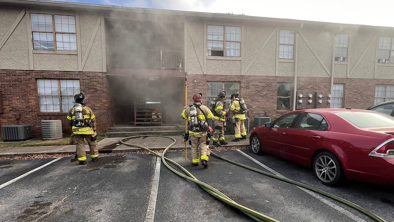 Residents displaced after fire damages Murfreesboro apartments
