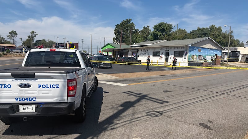 Police are searching for the suspect who shot a man in broad daylight Monday morning in north...