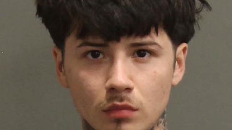 Christian Felipe-Valdez, 18 años detenido por cargos relacionados con drogas e investigado por...