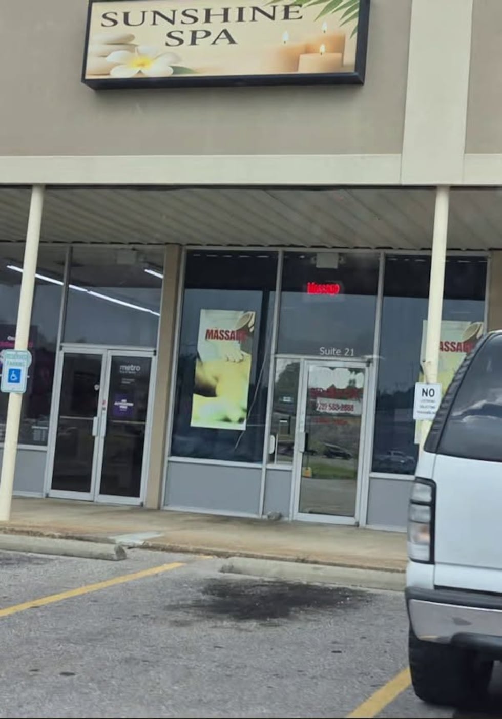 Operativo en Columbia, Tn por trata de personas y prostitución termina en el arresto de varias...
