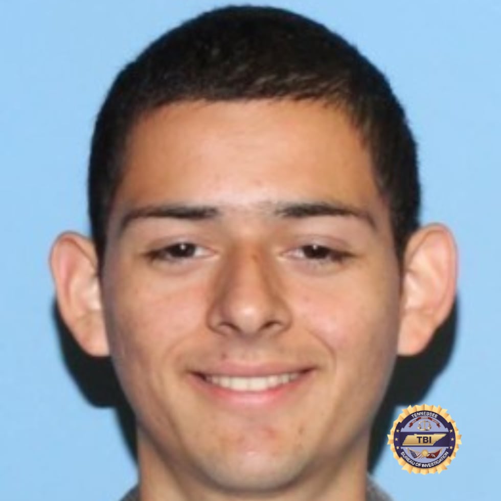 Se cree que Allen Bautista Milla, de 21 años, es responsable del accidente fatal que mató a...