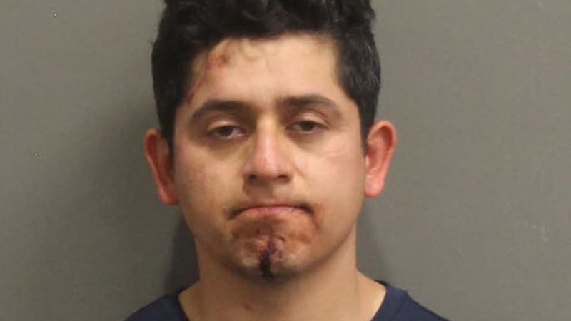 Pablo Arias de 35 años de edad acusado de supuestamente agredir a una mujer de la tercera edad...