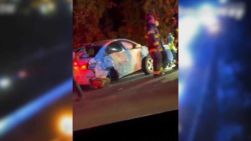 Autoridades reportaron dos accidentes por separado sobre la I-24 que involucró al menos 10 autos.