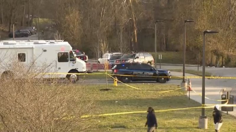 Un muerto y varios heridos tras tiroteo en la Universidad Estatal de Kentucky