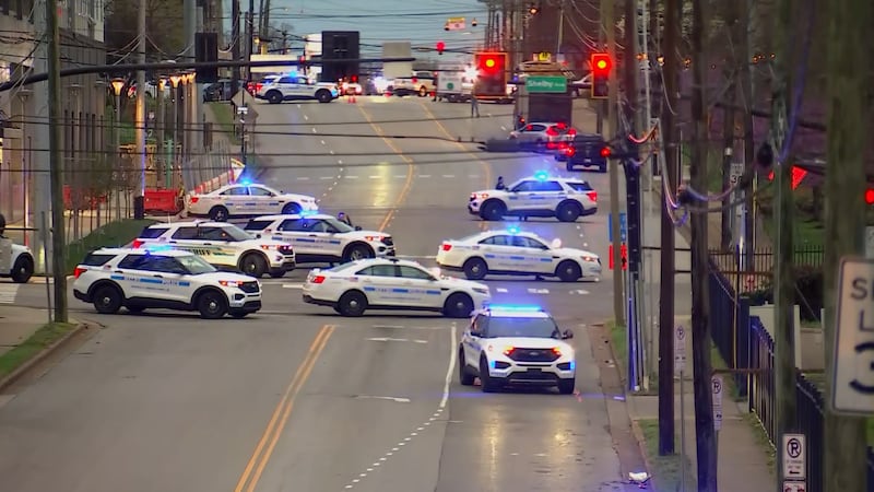 Tiroteo al este de Nashville provoca enfrentamiento entre el sospechoso y la policía de esta...