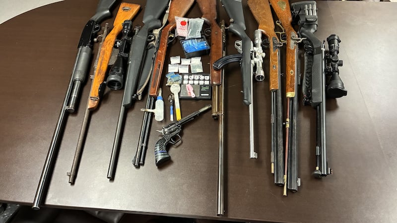 Warren County men arrested after meth, guns found in home where child was present