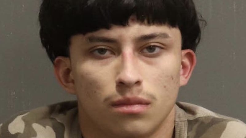 Santos Velasquez de 19 años de edad