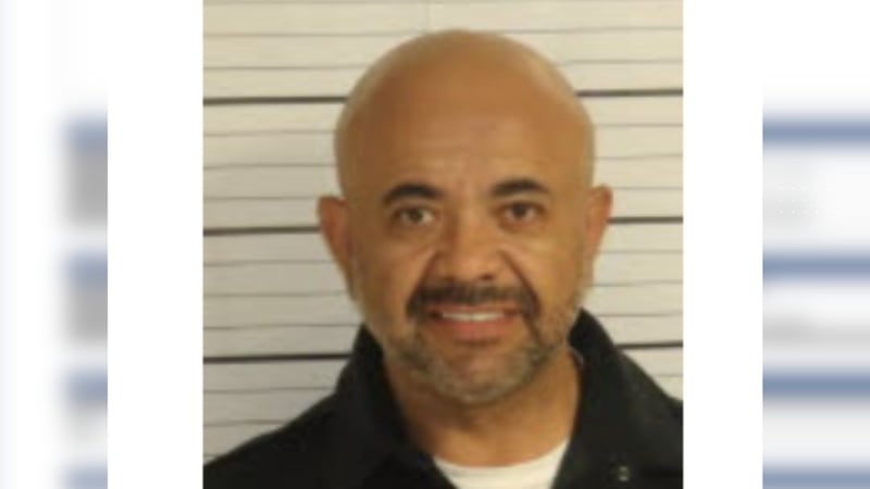 Gregorio A. Díaz, de 51 años, y pastor de la Iglesia Nueva Dirección en Memphis.