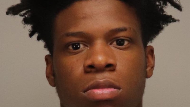 Deshawn Harlan, 17 años acusado de robo e intento de homicidio de acuerdo al reporte de la...