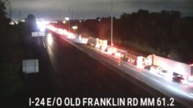 Accidente en la I-24 E milla 79 reportado alrededor de las 3 a.m. este 10 de octubre del 2025.