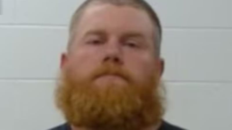 Esposo de una dueña de guardería detenido en Bedfor Count acusado de violación.