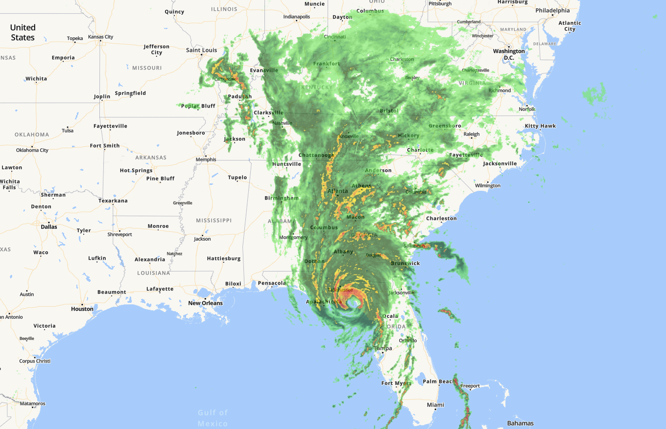 Autoridades piden a la población mantenerse alerta ante cualquier aviso.
