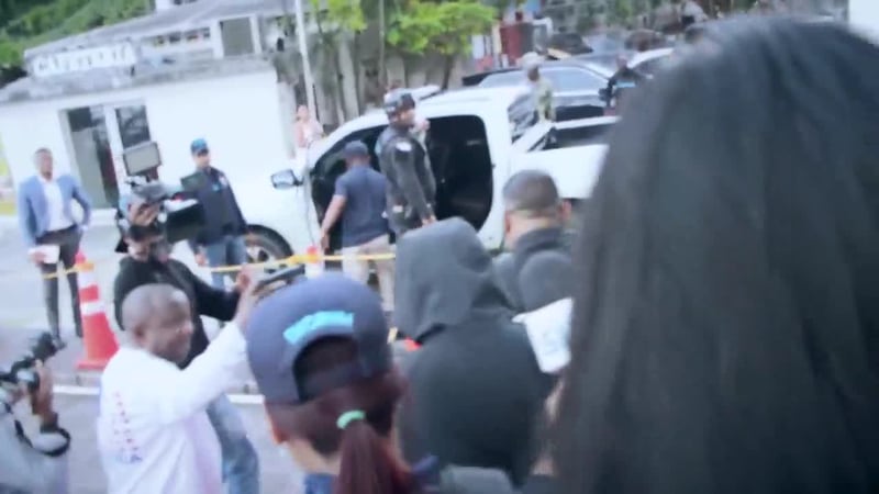 Artista urbana Yailin La Más Viral fue detenida tras revisión vehicular en Dominicana, según...