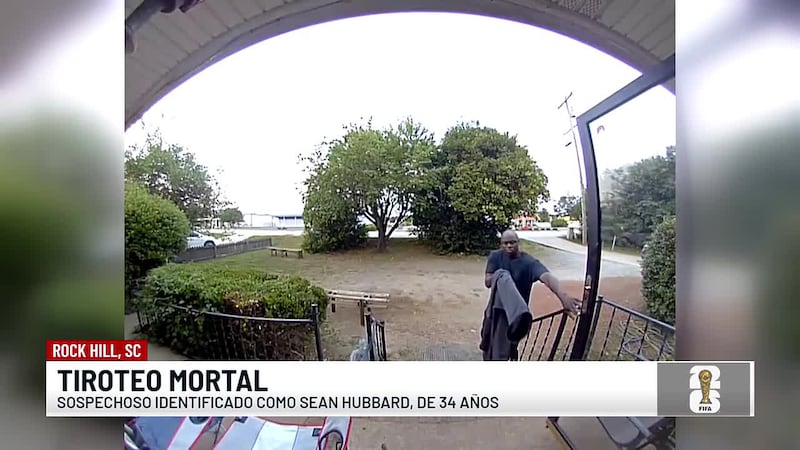EN VIDEO: Hombre con escopeta en mano asesina a una joven